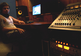 Hider brando Osorno en Estudios Supernova. foto por:Jorge Ovidio Arboleda